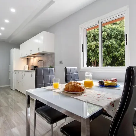 7 Dioses * プエルト・デル・ロサリオ